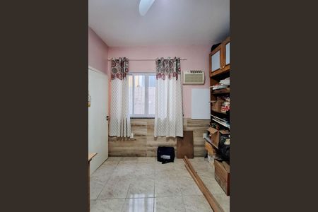 Casa à venda com 300m², 3 quartos e 3 vagas Casa à venda com 300m², 3 quartos e 3 vagasSuíte 2