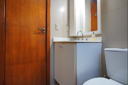 Casa à venda com 95m², 3 quartos e 2 vagasBanheiro Corredor 