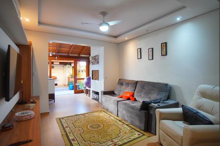 Casa à venda com 95m², 3 quartos e 2 vagasSala