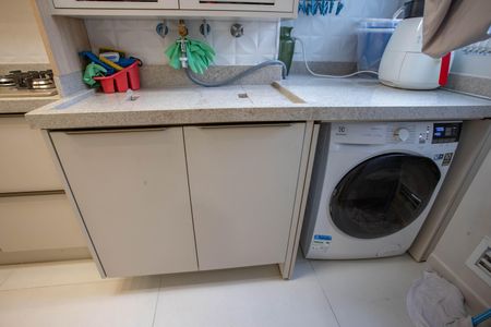 Apartamento à venda com 82m², 3 quartos e 2 vagasÁrea de serviço