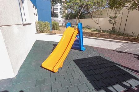 Apartamento à venda com 82m², 3 quartos e 2 vagasÁrea comum - Playground