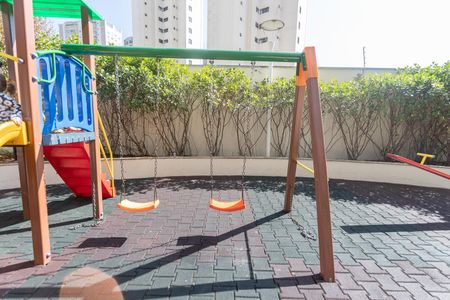 Apartamento à venda com 82m², 3 quartos e 2 vagasÁrea comum - Playground