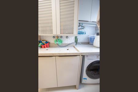 Apartamento à venda com 82m², 3 quartos e 2 vagasÁrea de serviço