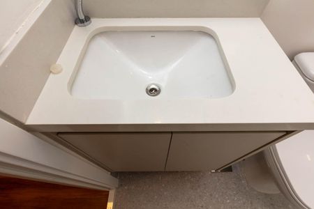 Studio para alugar com 26m², 1 quarto e sem vaga Studio para alugar com 26m², 1 quarto e sem vagaBanheiro