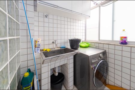 Apartamento à venda com 70m², 2 quartos e 2 vagas Apartamento à venda com 70m², 2 quartos e 2 vagasÁrea de serviço