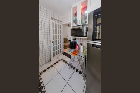 Apartamento à venda com 70m², 2 quartos e 2 vagas Apartamento à venda com 70m², 2 quartos e 2 vagasCozinha