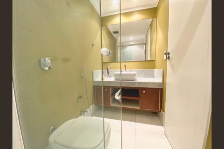 Apartamento para alugar com 110m², 2 quartos e 2 vagasBanheiro social