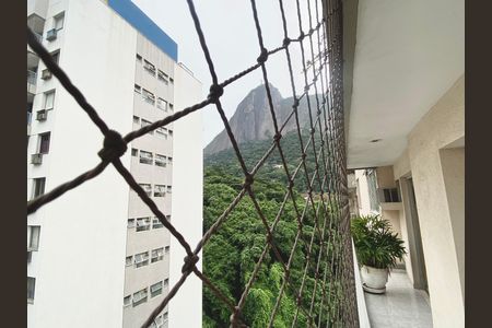 Apartamento para alugar com 110m², 2 quartos e 2 vagasVista varanda