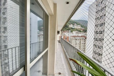Apartamento para alugar com 110m², 2 quartos e 2 vagasVista sala