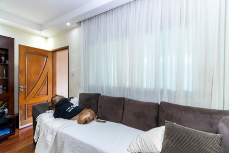 Casa à venda com 204m², 5 quartos e 4 vagasSala