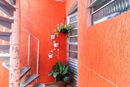 Casa à venda com 204m², 5 quartos e 4 vagasCorredor Lateral / Varanda