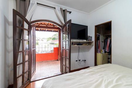 Casa à venda com 204m², 5 quartos e 4 vagasQuarto 1