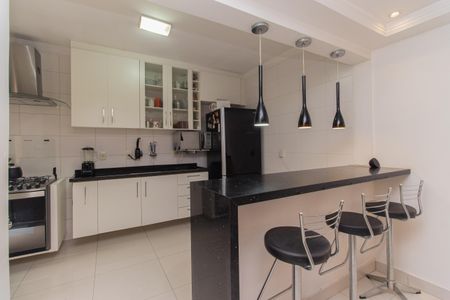 Casa de condomínio à venda com 84m², 3 quartos e 2 vagasCozinha