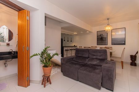 Casa de condomínio à venda com 84m², 3 quartos e 2 vagasSala