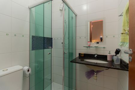 Casa de condomínio à venda com 84m², 3 quartos e 2 vagasBanheiro