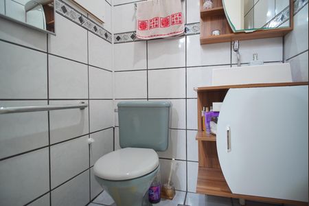 Casa à venda com 182m², 4 quartos e 2 vagasCasa 1 - Banheiro da Suíte