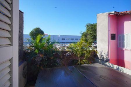 Casa à venda com 182m², 4 quartos e 2 vagasCasa 2 Vista do Quarto 2