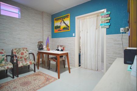 Casa à venda com 182m², 4 quartos e 2 vagasCasa 1 - Quarto 2