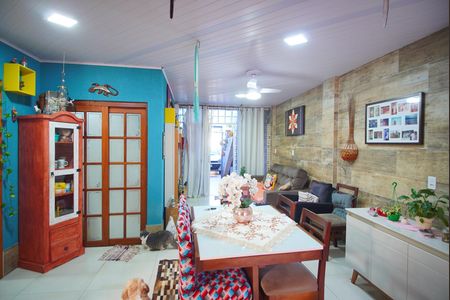 Casa à venda com 182m², 4 quartos e 2 vagasCasa 1 - Sala