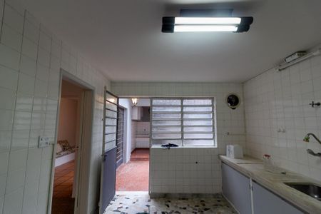 Casa à venda com 166m², 3 quartos e 2 vagas Casa à venda com 166m², 3 quartos e 2 vagasCozinha