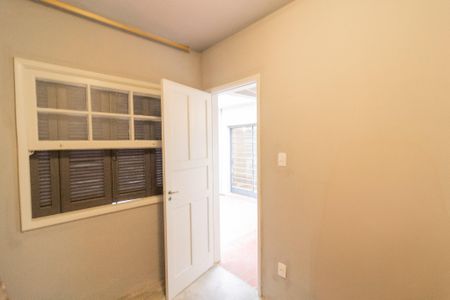 Casa à venda com 166m², 3 quartos e 2 vagas Casa à venda com 166m², 3 quartos e 2 vagasQuarto de Serviço