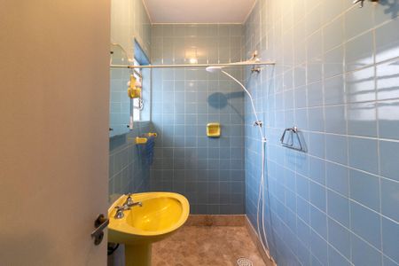 Casa à venda com 166m², 3 quartos e 2 vagas Casa à venda com 166m², 3 quartos e 2 vagasBanheiro da Suíte