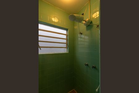 Casa à venda com 166m², 3 quartos e 2 vagas Casa à venda com 166m², 3 quartos e 2 vagasBanheiro Social