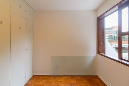 Casa à venda com 166m², 3 quartos e 2 vagas Casa à venda com 166m², 3 quartos e 2 vagasQuarto 2