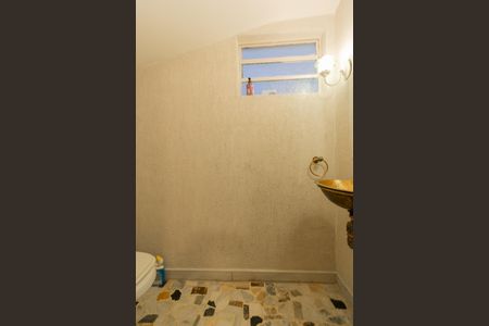 Casa à venda com 166m², 3 quartos e 2 vagas Casa à venda com 166m², 3 quartos e 2 vagasLavabo