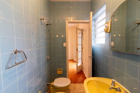 Casa à venda com 166m², 3 quartos e 2 vagas Casa à venda com 166m², 3 quartos e 2 vagasBanheiro da Suíte