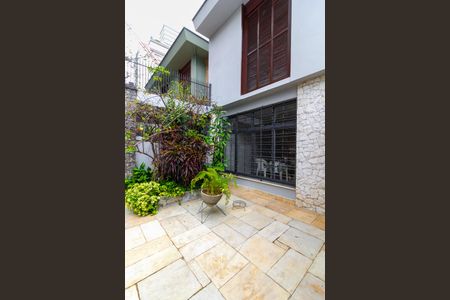 Casa à venda com 166m², 3 quartos e 2 vagas Casa à venda com 166m², 3 quartos e 2 vagasGaragem