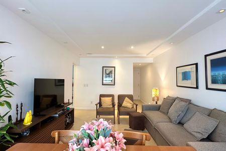 Apartamento à venda com 115m², 3 quartos e 1 vagaSala