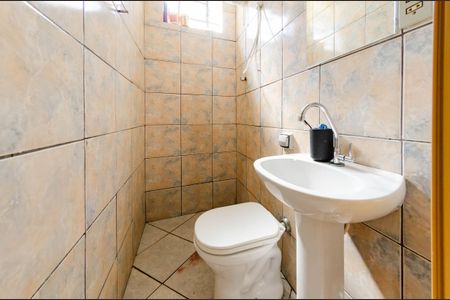 Casa à venda com 430m², 3 quartos e 1 vaga Casa à venda com 430m², 3 quartos e 1 vagaBanheiro