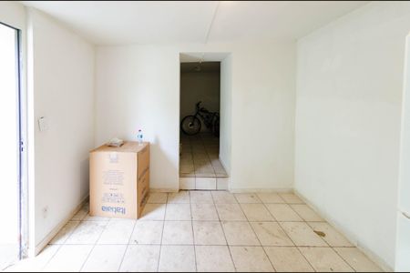 Casa à venda com 430m², 3 quartos e 1 vaga Casa à venda com 430m², 3 quartos e 1 vagaCozinha