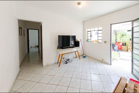 Casa à venda com 430m², 3 quartos e 1 vaga Casa à venda com 430m², 3 quartos e 1 vagaSala