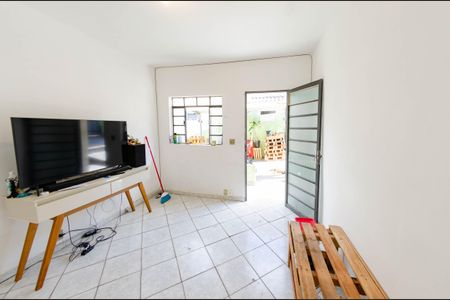 Casa à venda com 430m², 3 quartos e 1 vaga Casa à venda com 430m², 3 quartos e 1 vagaSala