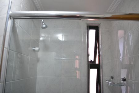 Apartamento à venda com 80m², 3 quartos e 2 vagasBanheiro da suíte