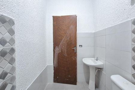 Casa para alugar com 100m², 2 quartos e 1 vaga Casa para alugar com 100m², 2 quartos e 1 vagaBanheiro Social