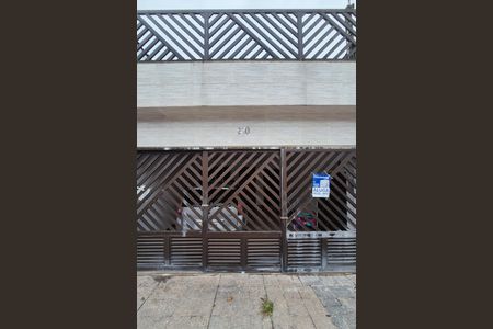 Casa para alugar com 100m², 2 quartos e 1 vaga Casa para alugar com 100m², 2 quartos e 1 vagaFachada