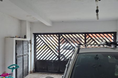 Casa para alugar com 100m², 2 quartos e 1 vaga Casa para alugar com 100m², 2 quartos e 1 vagaGuaragem