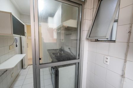 Apartamento à venda com 68m², 3 quartos e 1 vagaÁrea de serviço