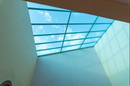 Casa à venda com 359m², 3 quartos e 5 vagas Casa à venda com 359m², 3 quartos e 5 vagasÁrea de Luz