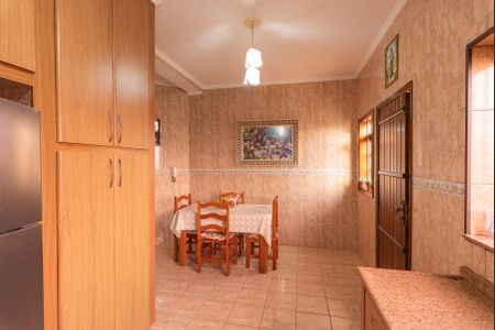 Casa à venda com 359m², 3 quartos e 5 vagas Casa à venda com 359m², 3 quartos e 5 vagasCopa