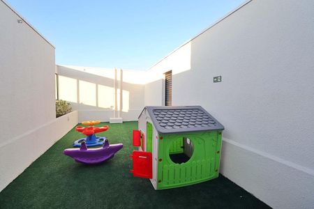 Apartamento para alugar com 40m², 2 quartos e 1 vaga Apartamento para alugar com 40m², 2 quartos e 1 vagaÁrea comum - Playground