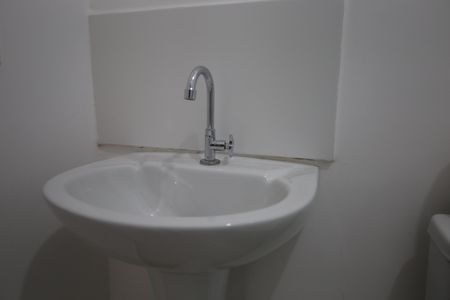 Apartamento para alugar com 40m², 2 quartos e sem vagaBanheiro