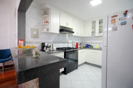 Apartamento à venda com 105m², 2 quartos e 1 vagaCozinha