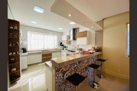 Casa à venda com 1790m², 2 quartos e 6 vagasCozinha