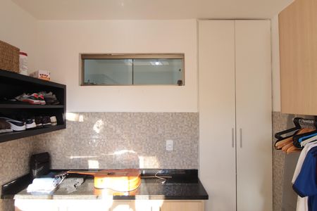Casa à venda com 512m², 5 quartos e 3 vagasÁrea de Serviço