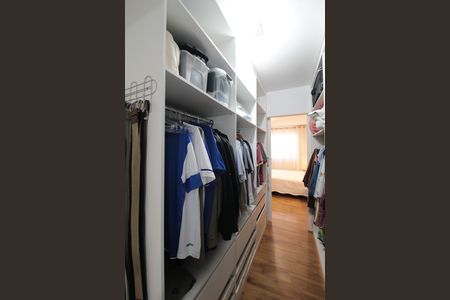 Casa à venda com 512m², 5 quartos e 3 vagasCloset da Suite