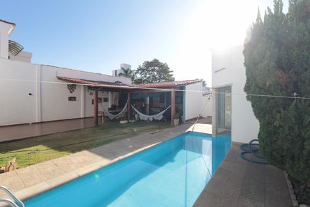 Casa à venda com 512m², 5 quartos e 3 vagasPiscina